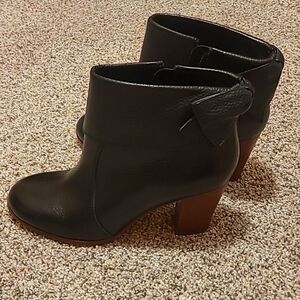 Kate Spade ankle booties sz 8